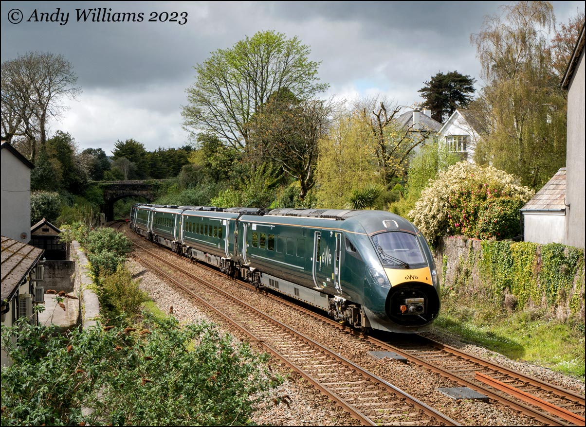 800017 at St Austell