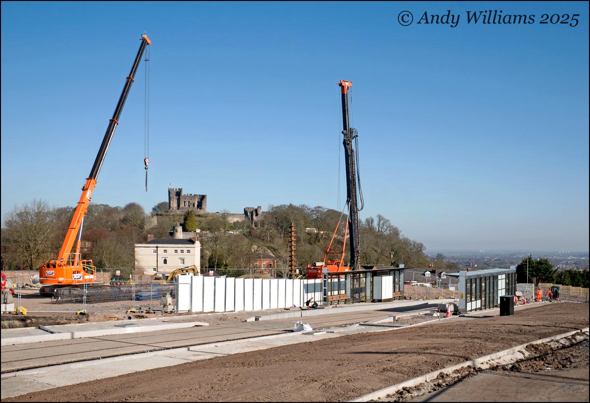 Dudley Bus Station tram stop