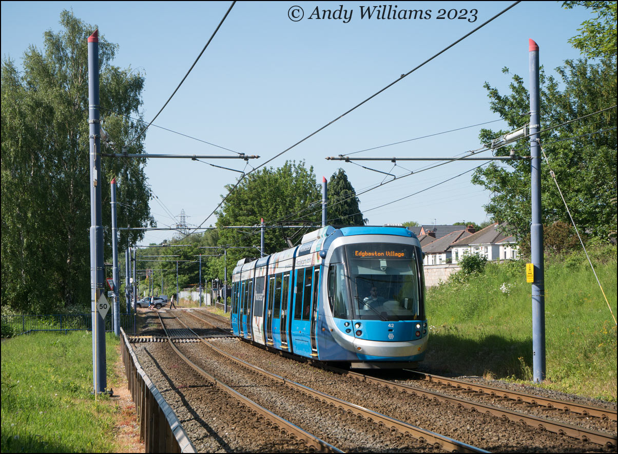 Tram 42 near Black Lake