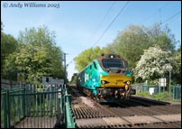 68006 at Newton Road foot crossing (Tame Bridge)