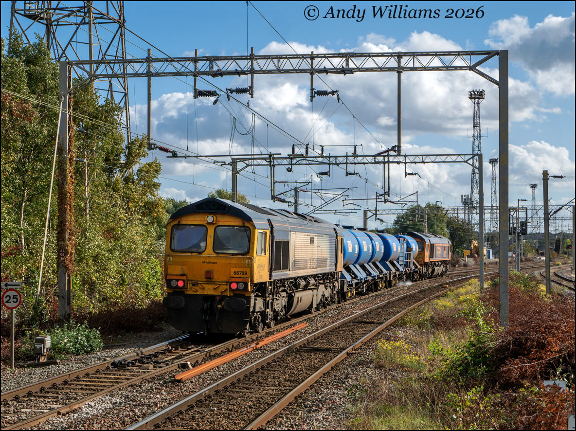 66709 and 66773 at Bescot